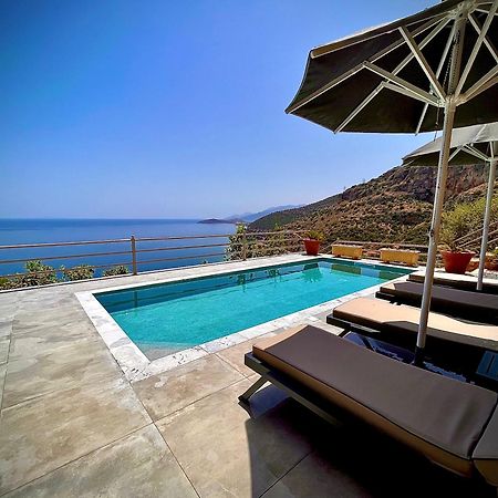 Blue Horizon Suites Parálion Ástros 外观 照片