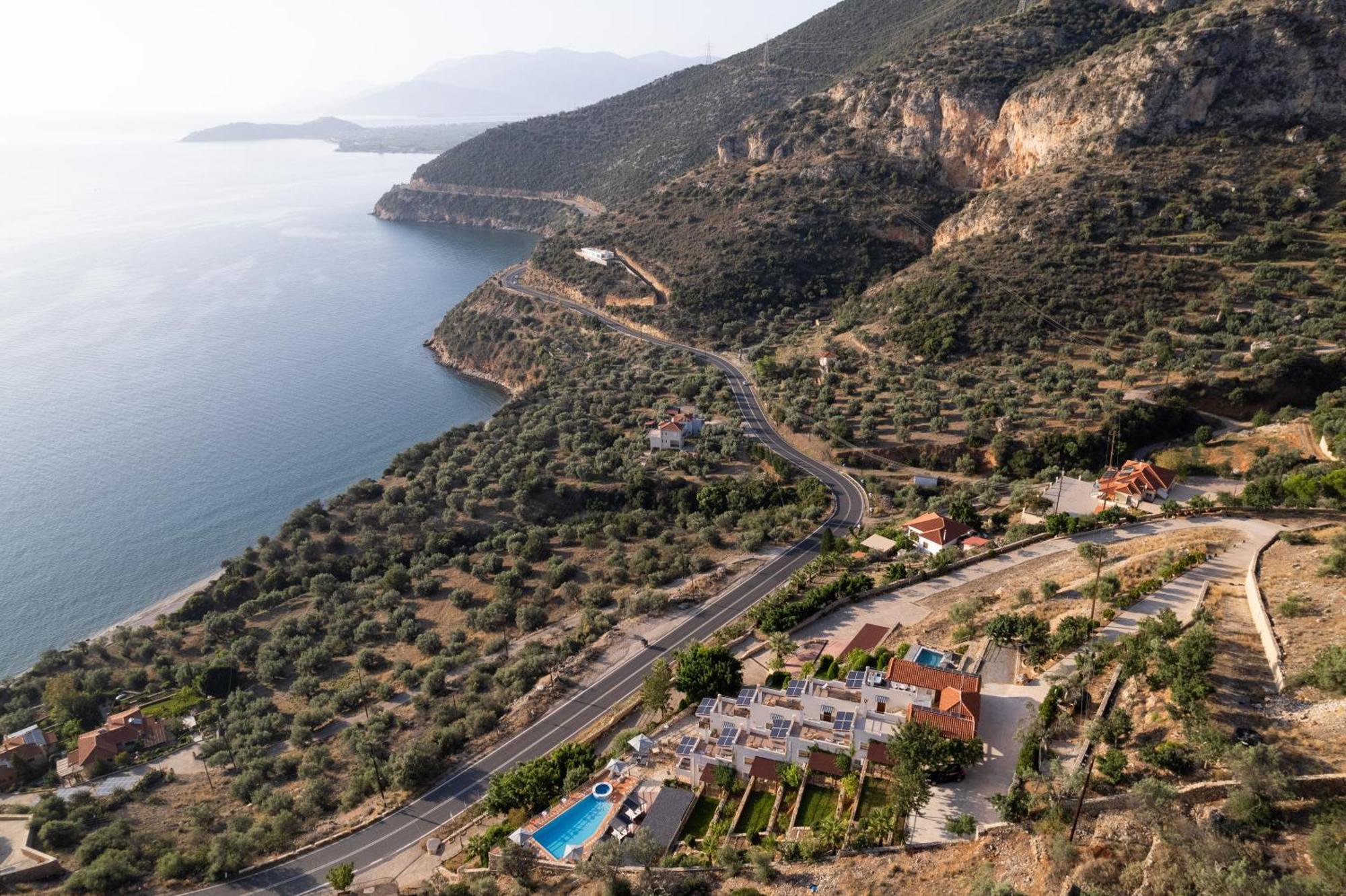 Blue Horizon Suites Parálion Ástros 外观 照片