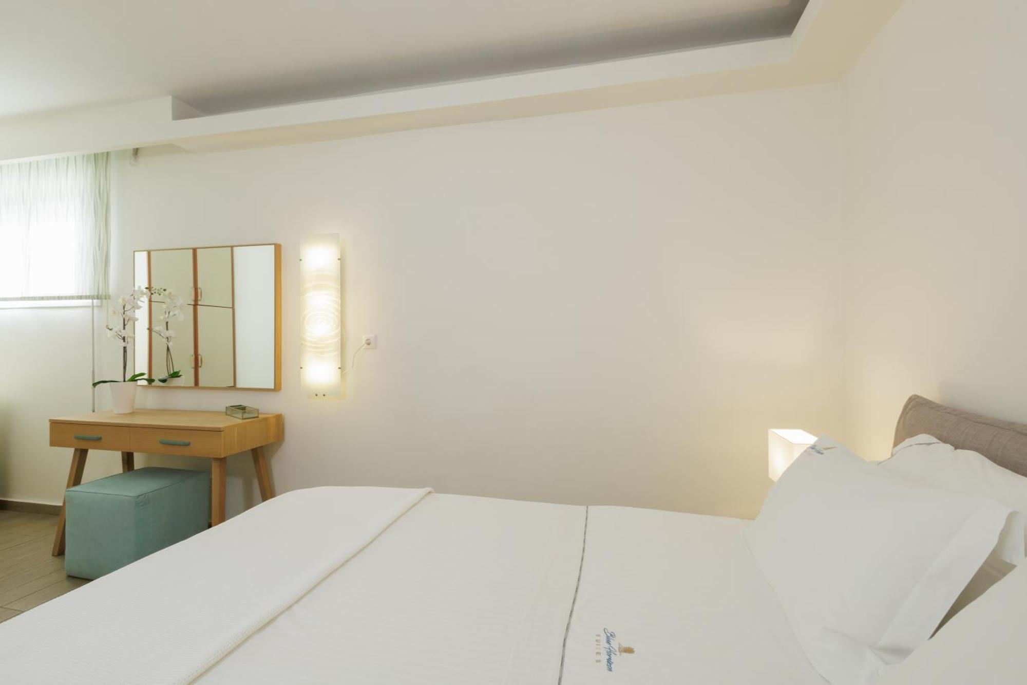 Blue Horizon Suites Parálion Ástros 外观 照片