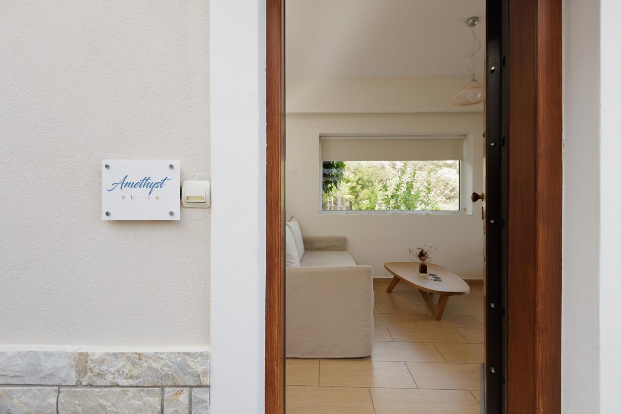 Blue Horizon Suites Parálion Ástros 外观 照片