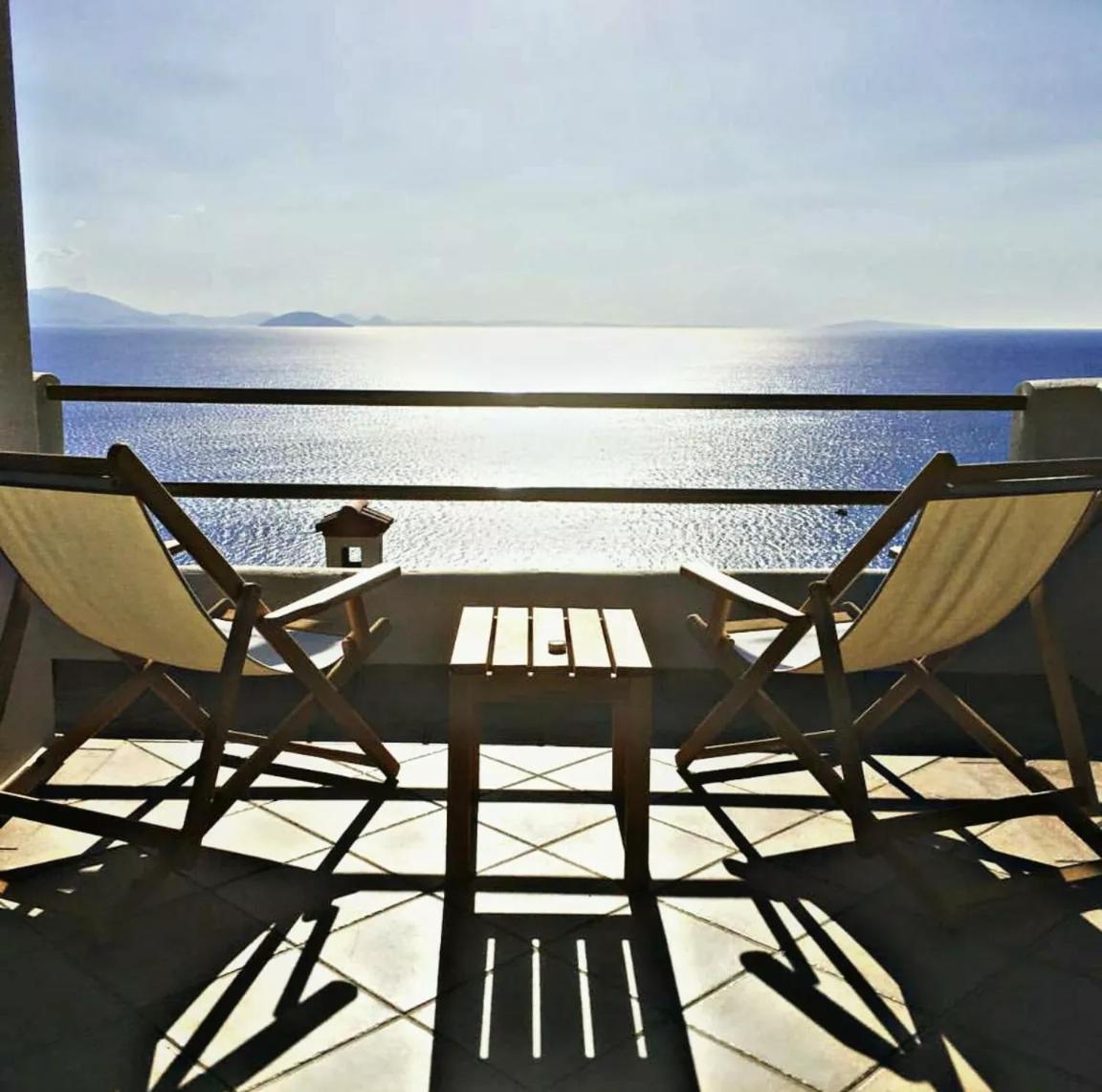 Blue Horizon Suites Parálion Ástros 外观 照片