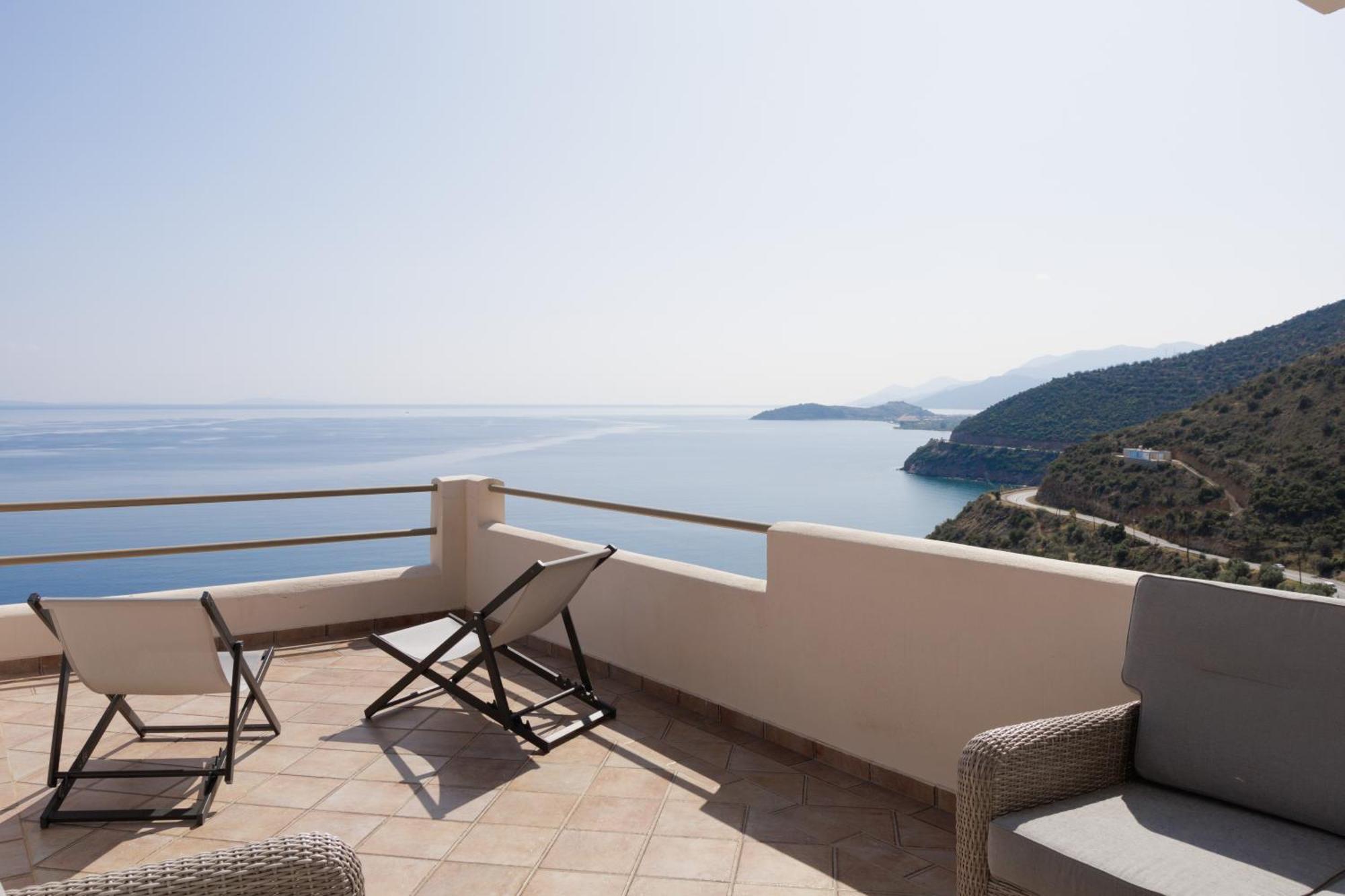 Blue Horizon Suites Parálion Ástros 外观 照片