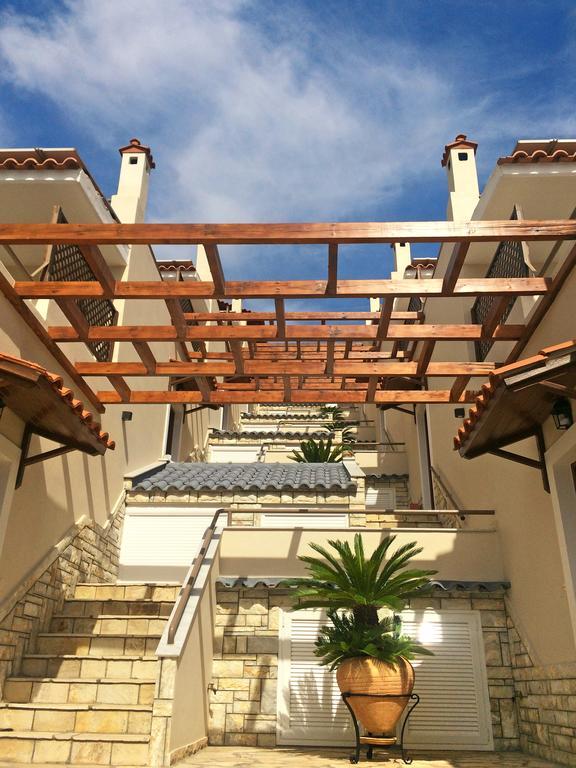Blue Horizon Suites Parálion Ástros 外观 照片