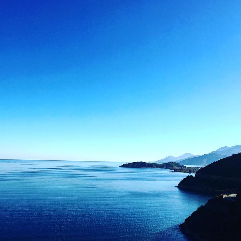 Blue Horizon Suites Parálion Ástros 外观 照片